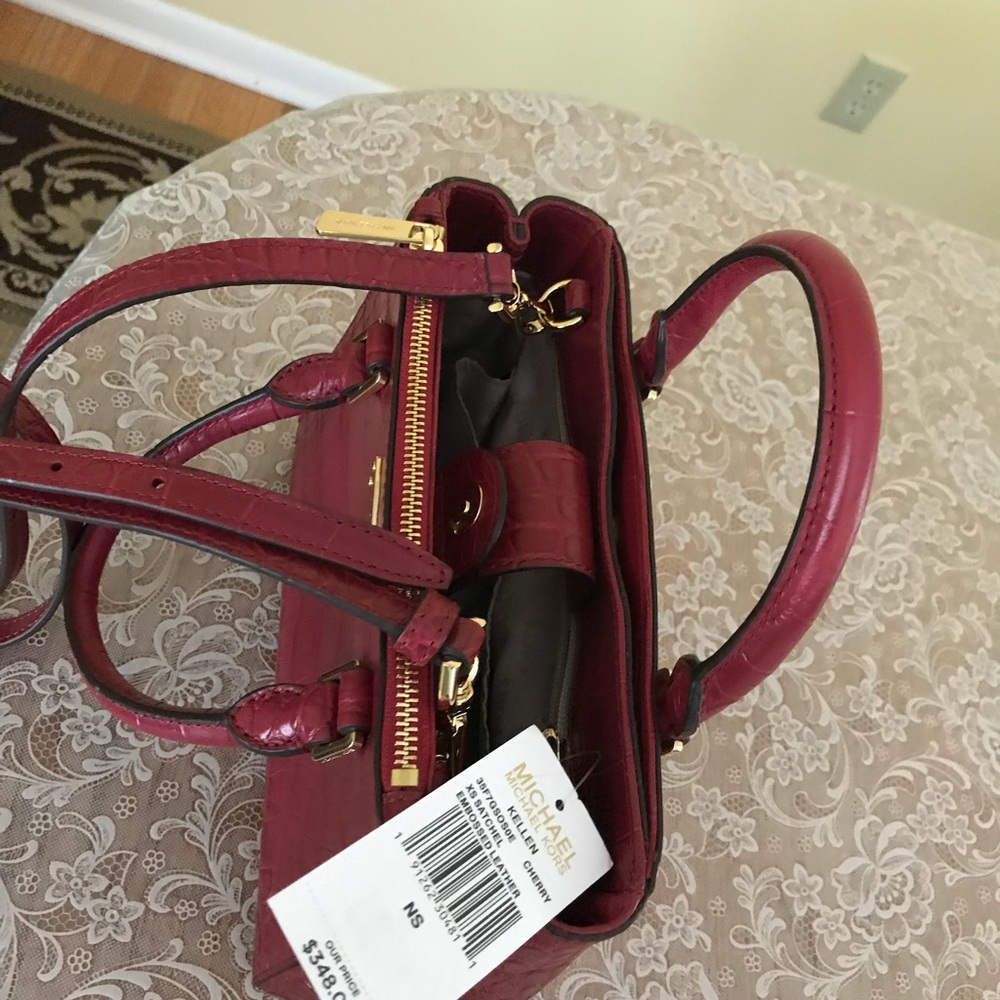 Brand new with tags Michael Kors Kellen. - Picture 3 of 8
